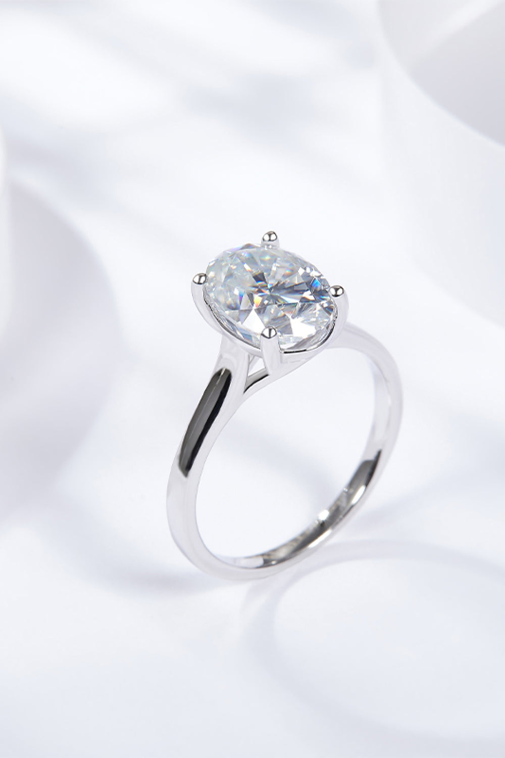 The Majesty: 2.5 Carat Oval Lab Grown Moissanite Solitaire Engagement Ring