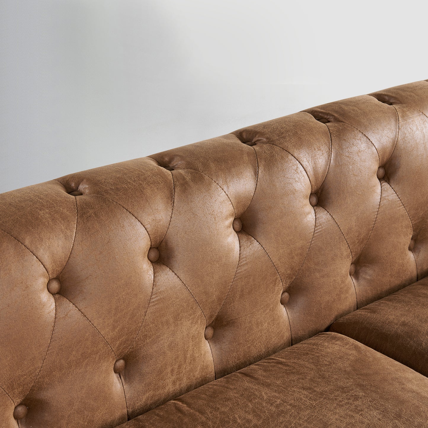 The Mets: Classic Chesterfield Tufted Upholstered Sofa (Brown)